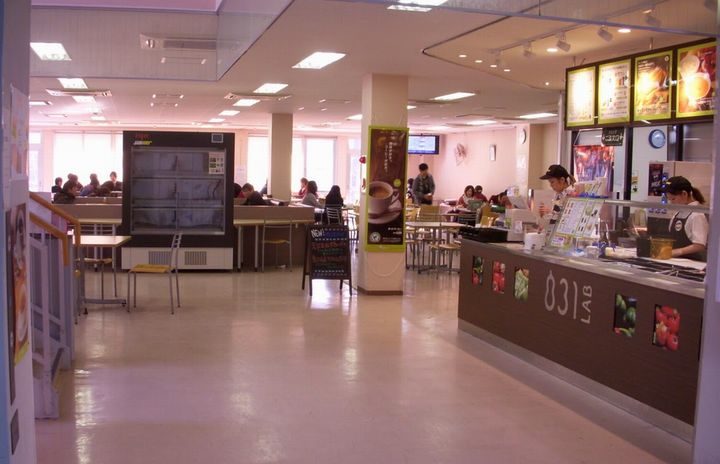 サブウェイの店舗併設型植物工場、2号店は大阪府立大学キャンパス内にオープン