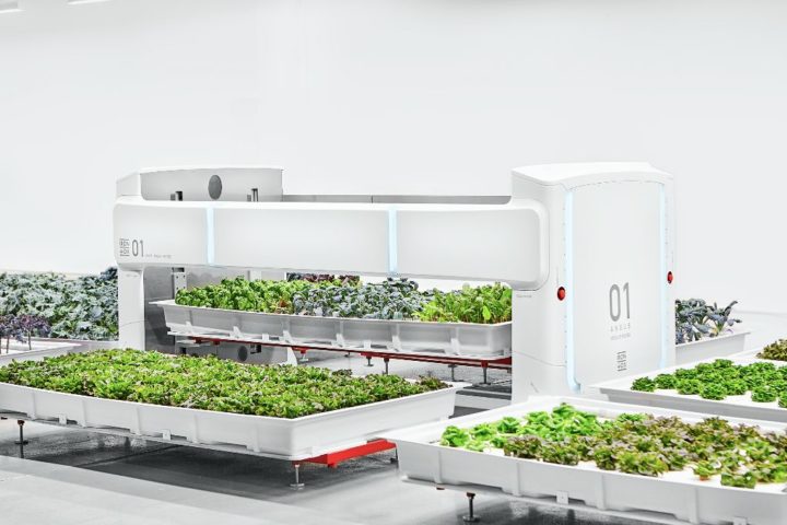 米国Iron Ox、全て作業をロボットが行う完全自動化・植物工場システムを開発