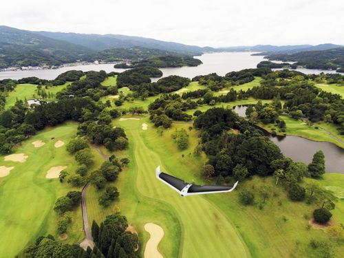 KMT 日本初のドローンによるゴルフ場管理を開始