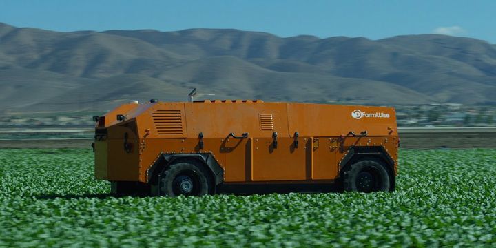 米国FarmWise、大規模な露地栽培の自動除草ロボット・今年末に正式販売を予定