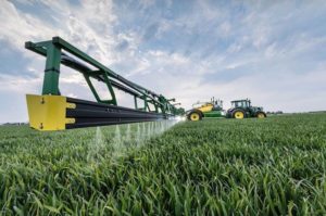 BASF子会社、Deere & Company社と提携。欧州における作物生産の最適化と環境負荷低減へ
